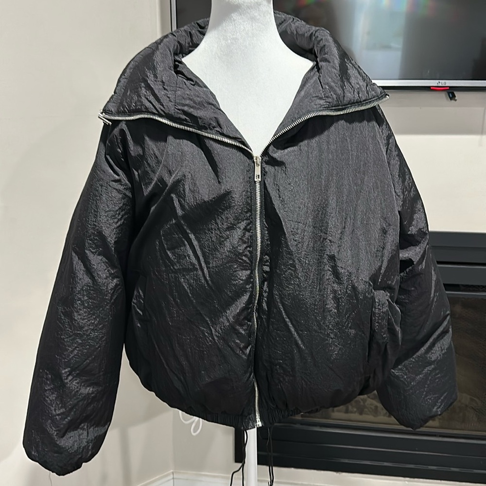 Pretty little thing PETITE BLACK LONGLINE POCKET DETAIL PUFFER COAT